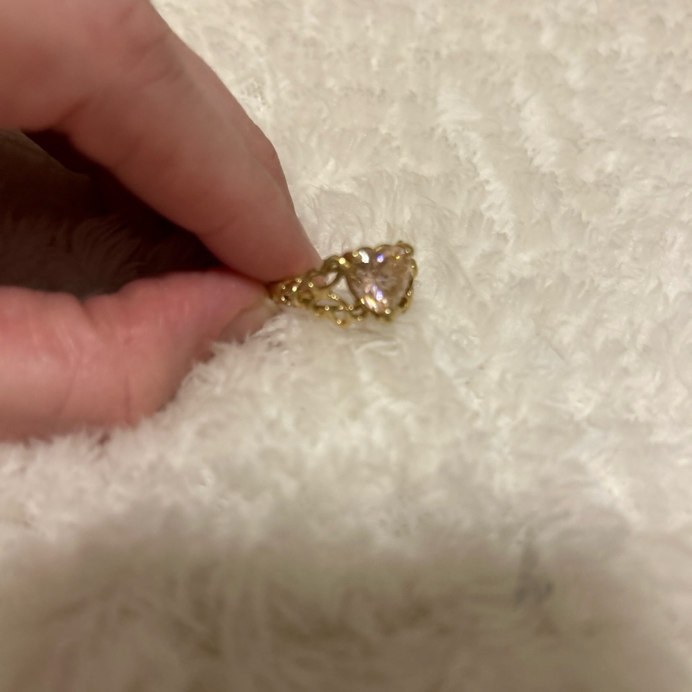 Vintage 90s pink ice heart ring